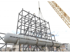 山东电建三公司总承包的扎布耶40MW槽式光热发电项目3号溢流罐安装完成